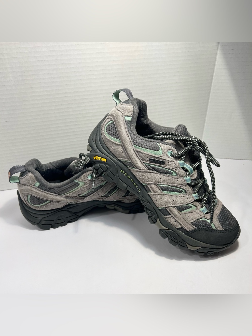 MERRELL Women's MOAB 3 Waterproof Hiking Shoe. Size 8.5 Color Granite